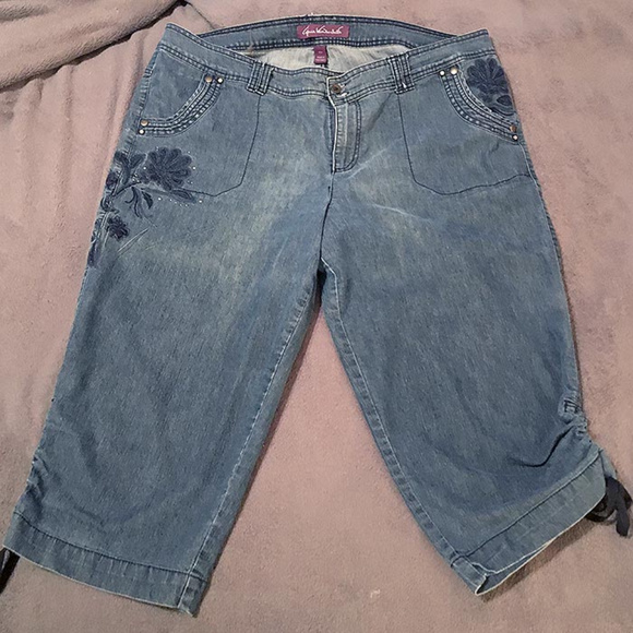 Denim Flowered Capris - Picture 1 of 3
